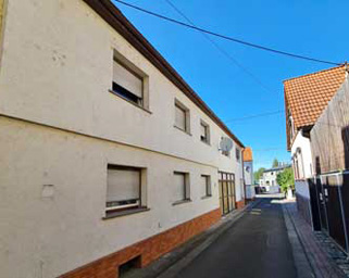 Strassenansicht links