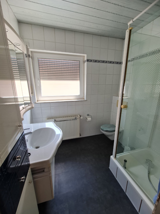 OG Badezimmer Bild1