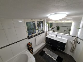 OG-Badezimmer Ansicht 3